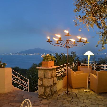 Grand Hotel Aminta Sorrento Bagian luar foto