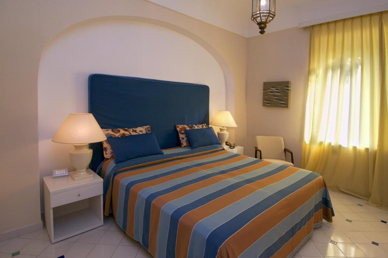 Grand Hotel Aminta Sorrento Bagian luar foto