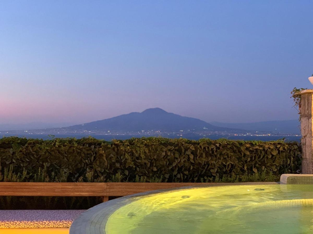 Grand Hotel Aminta Sorrento Bagian luar foto