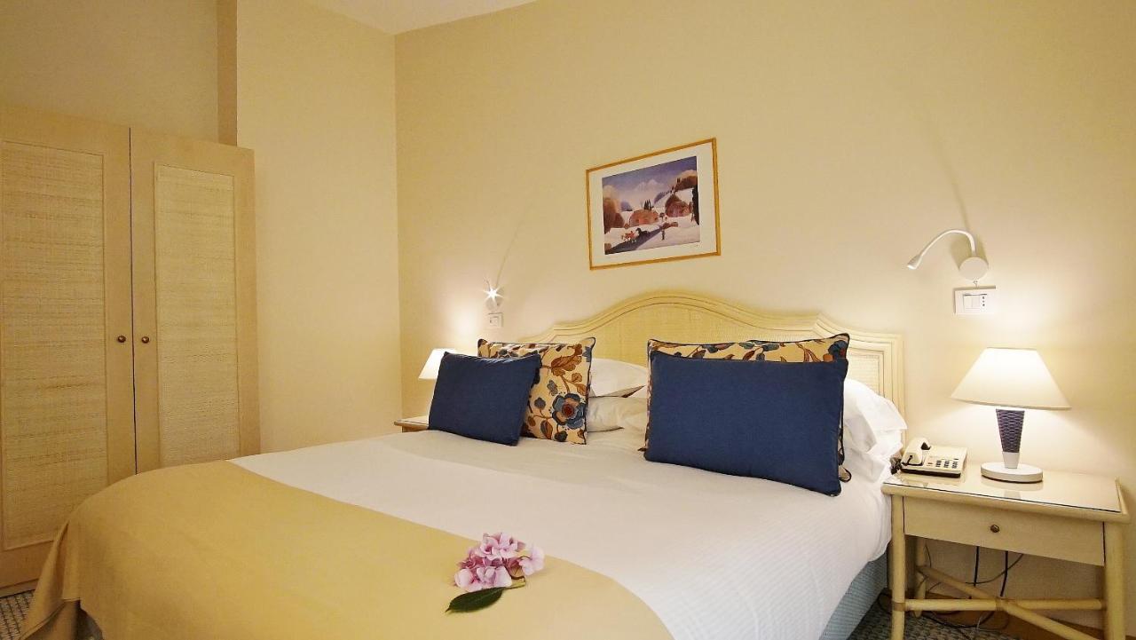 Grand Hotel Aminta Sorrento Bagian luar foto