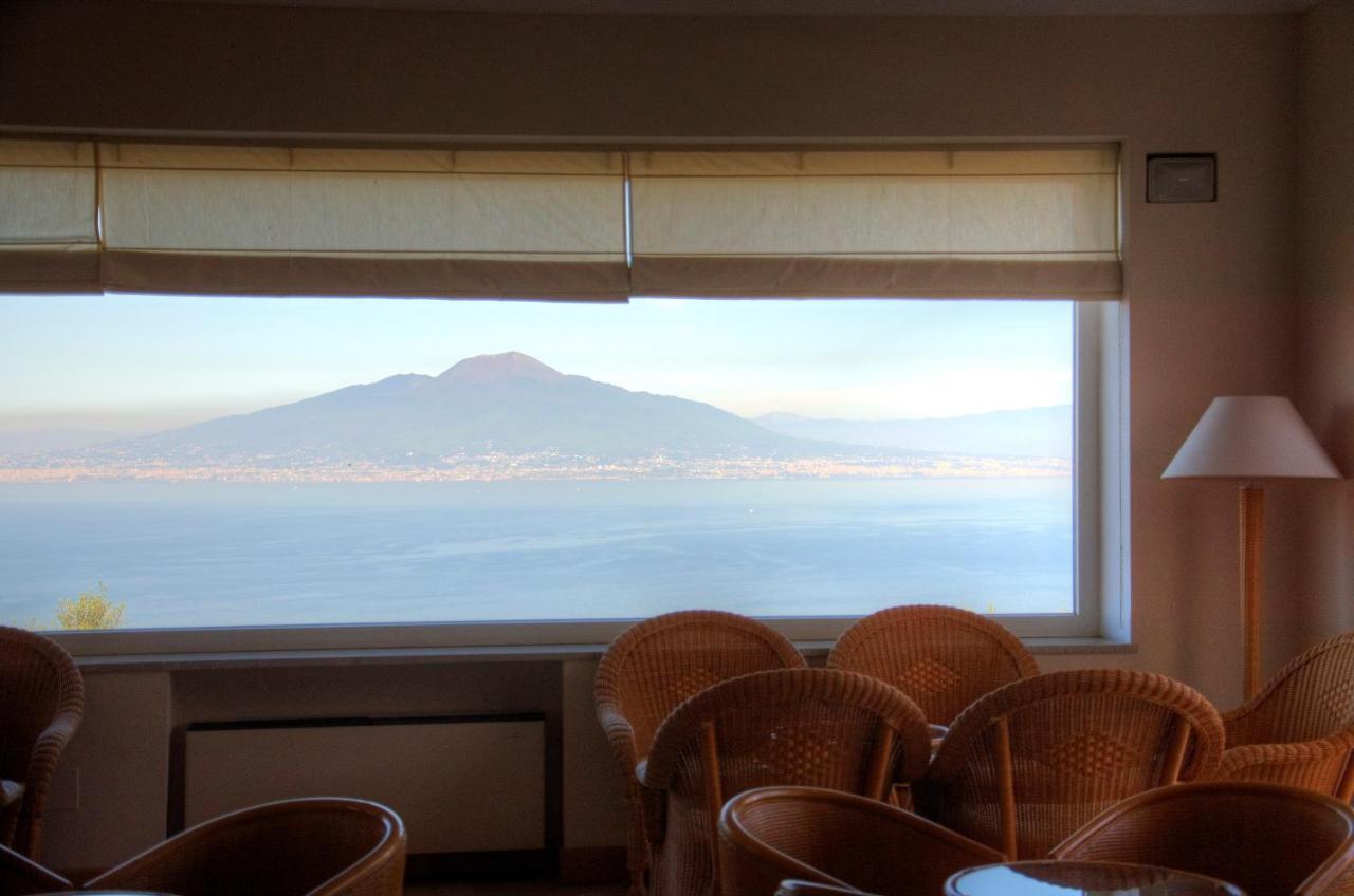 Grand Hotel Aminta Sorrento Bagian luar foto