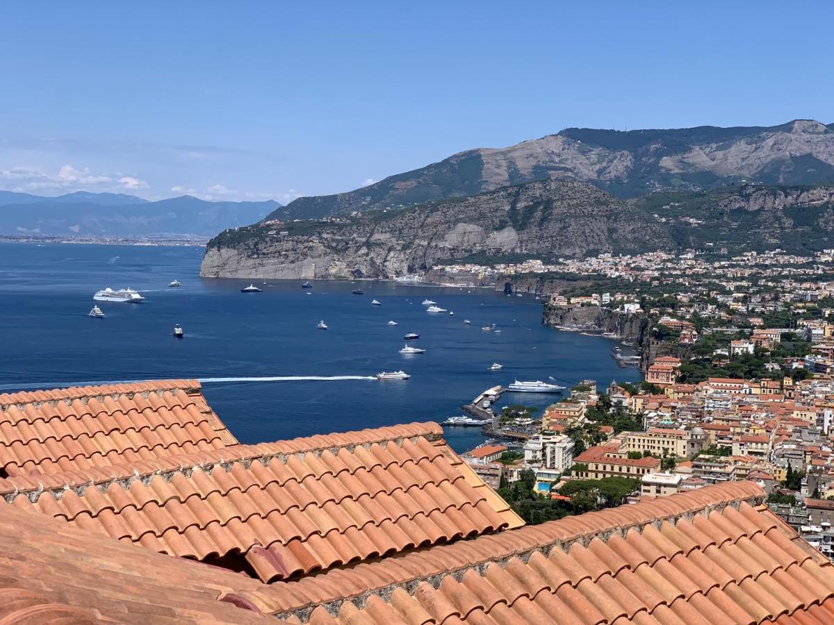 Grand Hotel Aminta Sorrento Bagian luar foto